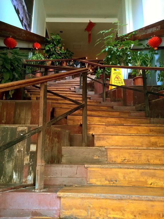 Shanghai Blue Mountain Youth Hostel - Luwan Екстериор снимка