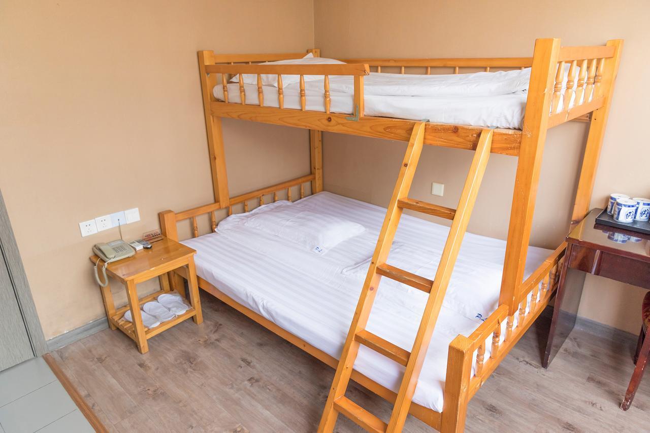 Shanghai Blue Mountain Youth Hostel - Luwan Екстериор снимка