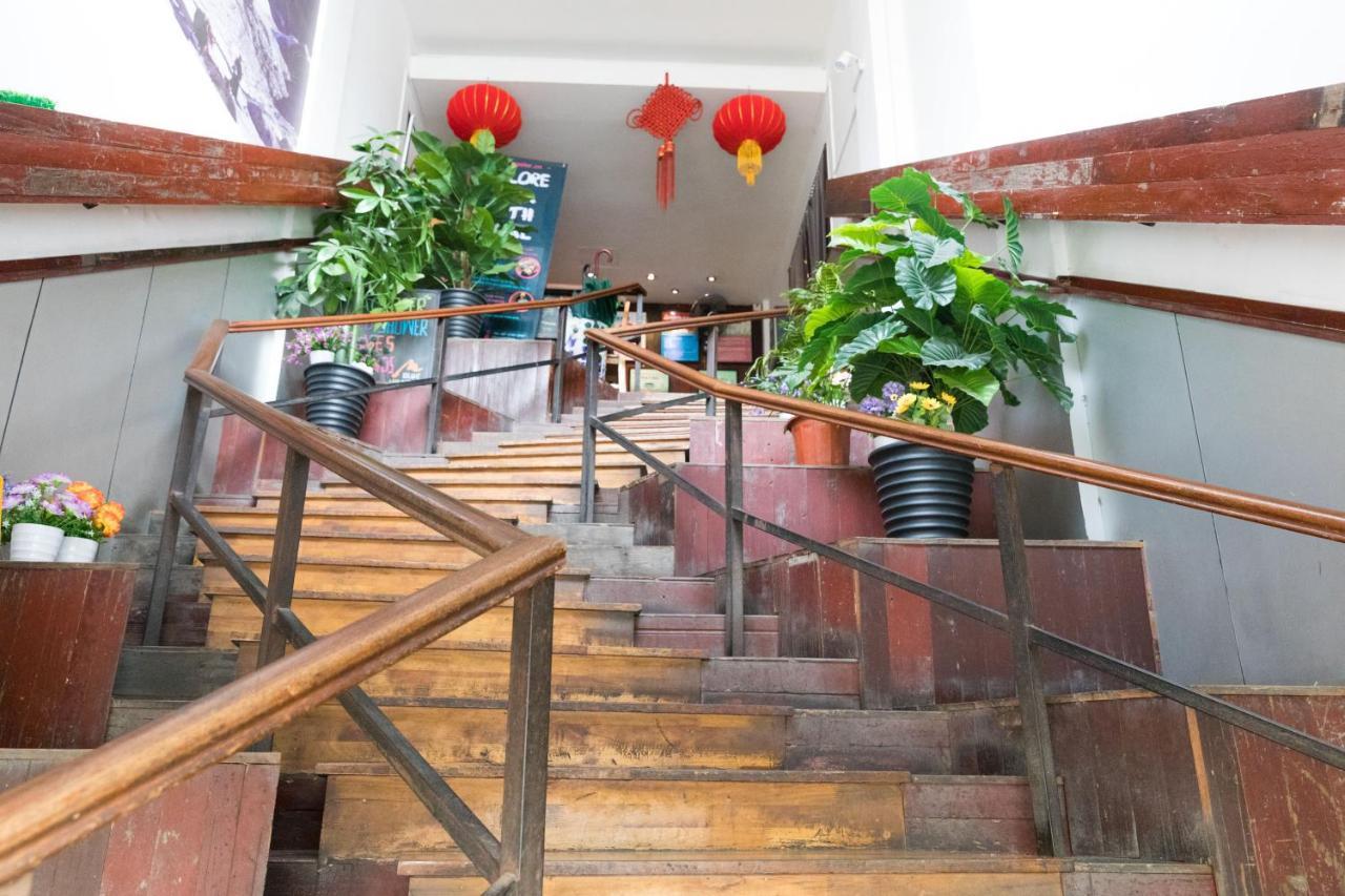 Shanghai Blue Mountain Youth Hostel - Luwan Екстериор снимка